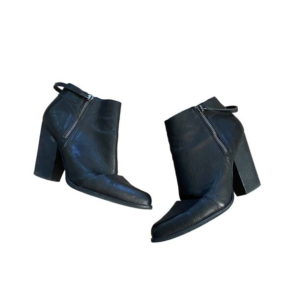 EDGY ESSENTIALS Leather Ankle Booties – Joe’s Black Double Zip – Size 9 - Picture 2 of 10